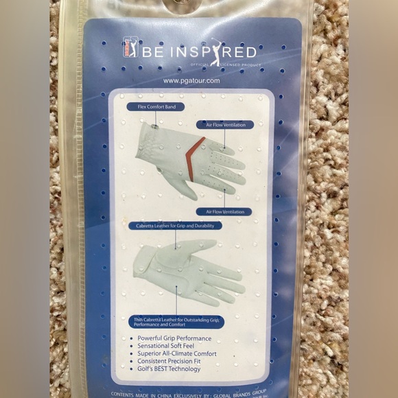 New PGA Leather pair of golf gloves.White red. Inc. Button Marker. Girl's 17 - Picture 9 of 12